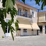 Avlonari Evias Flat In The Square *