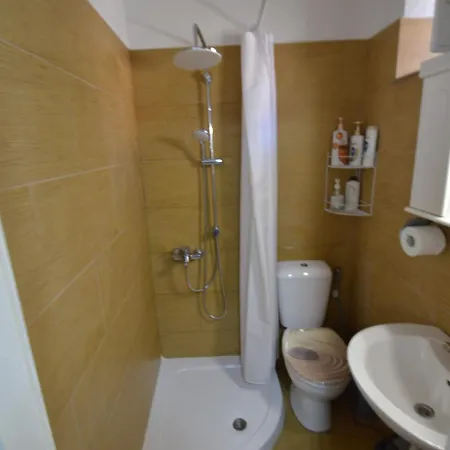 Avlonari Evias Flat In The Square Lägenhet