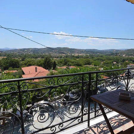 Avlonari Evias Flat In The Square