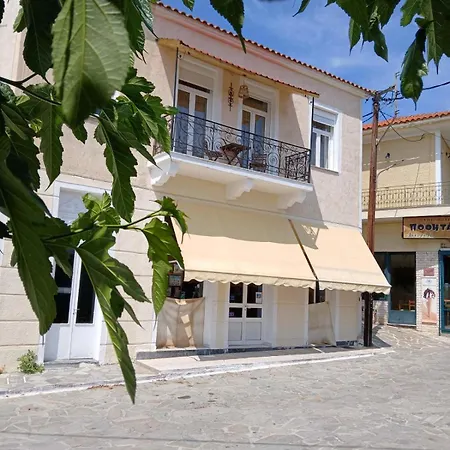 Avlonari Evias Flat In The Square *