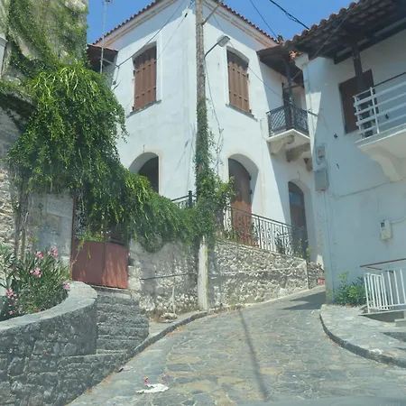 Avlonari Evias Flat In The Square Lägenhet